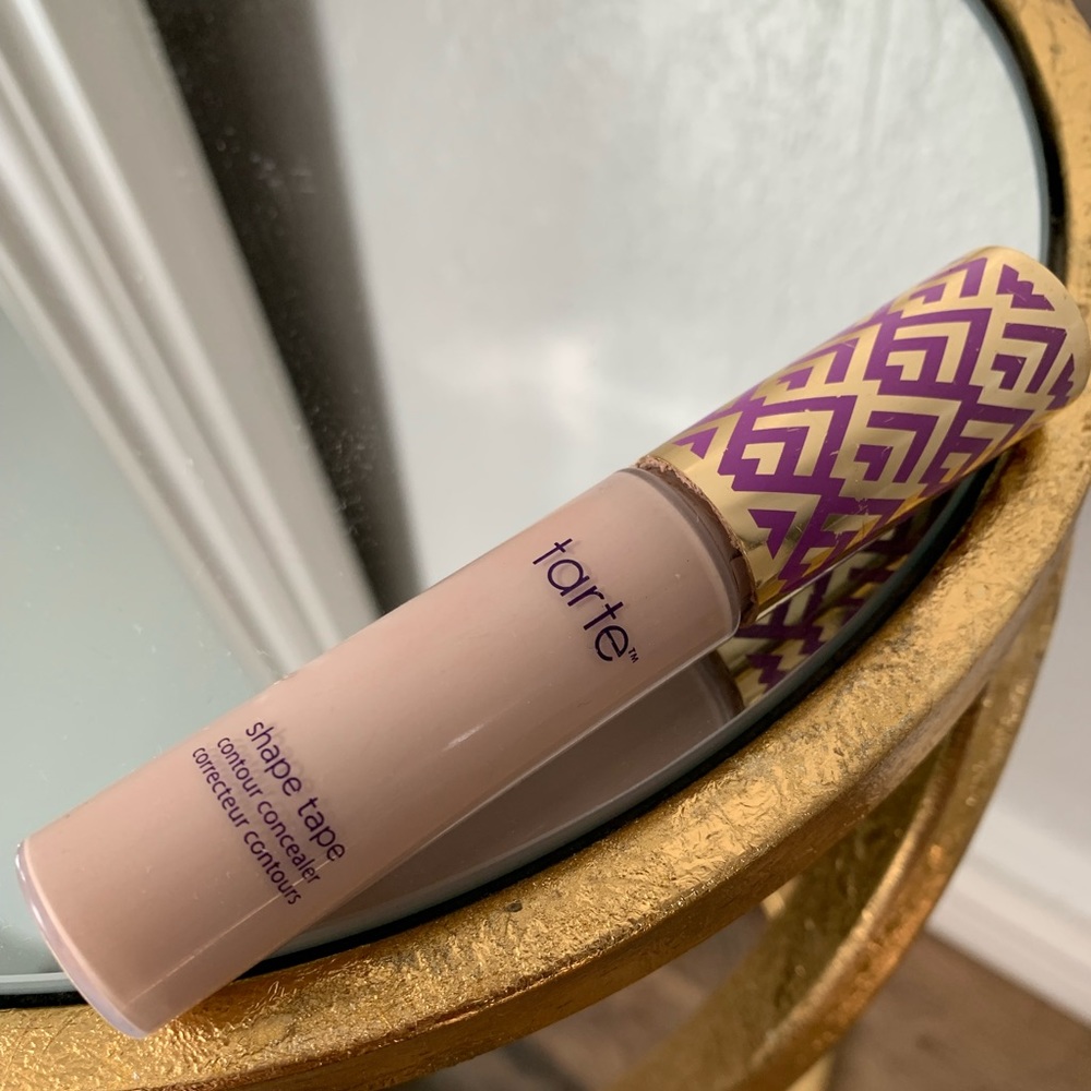 Tarte shape tape concealer light